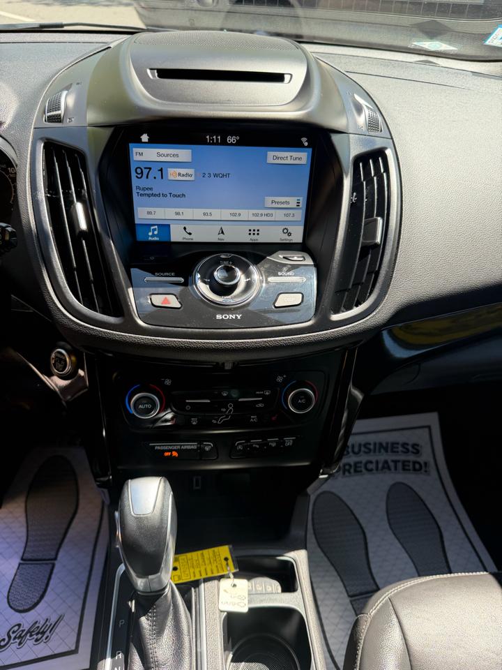 Ford Escape Titanium 4WD 2018