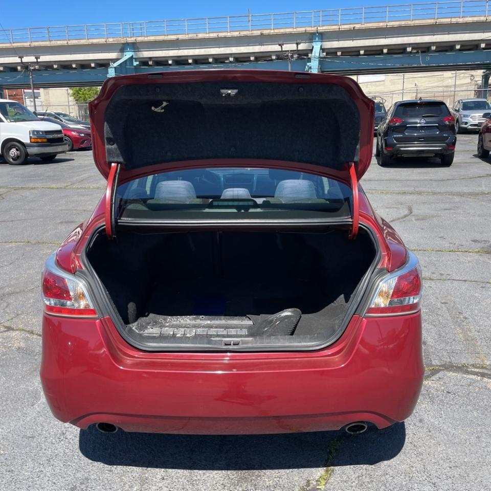 Nissan Altima 2.5 SV 2015