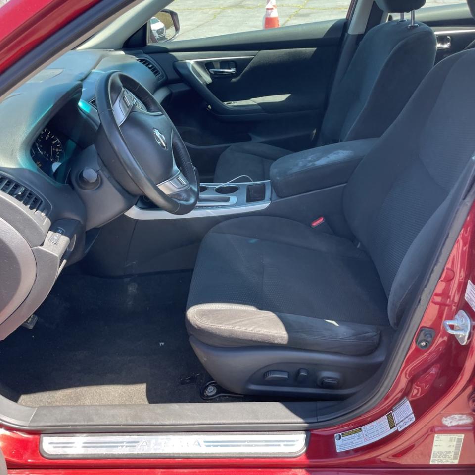 Nissan Altima 2.5 SV 2015