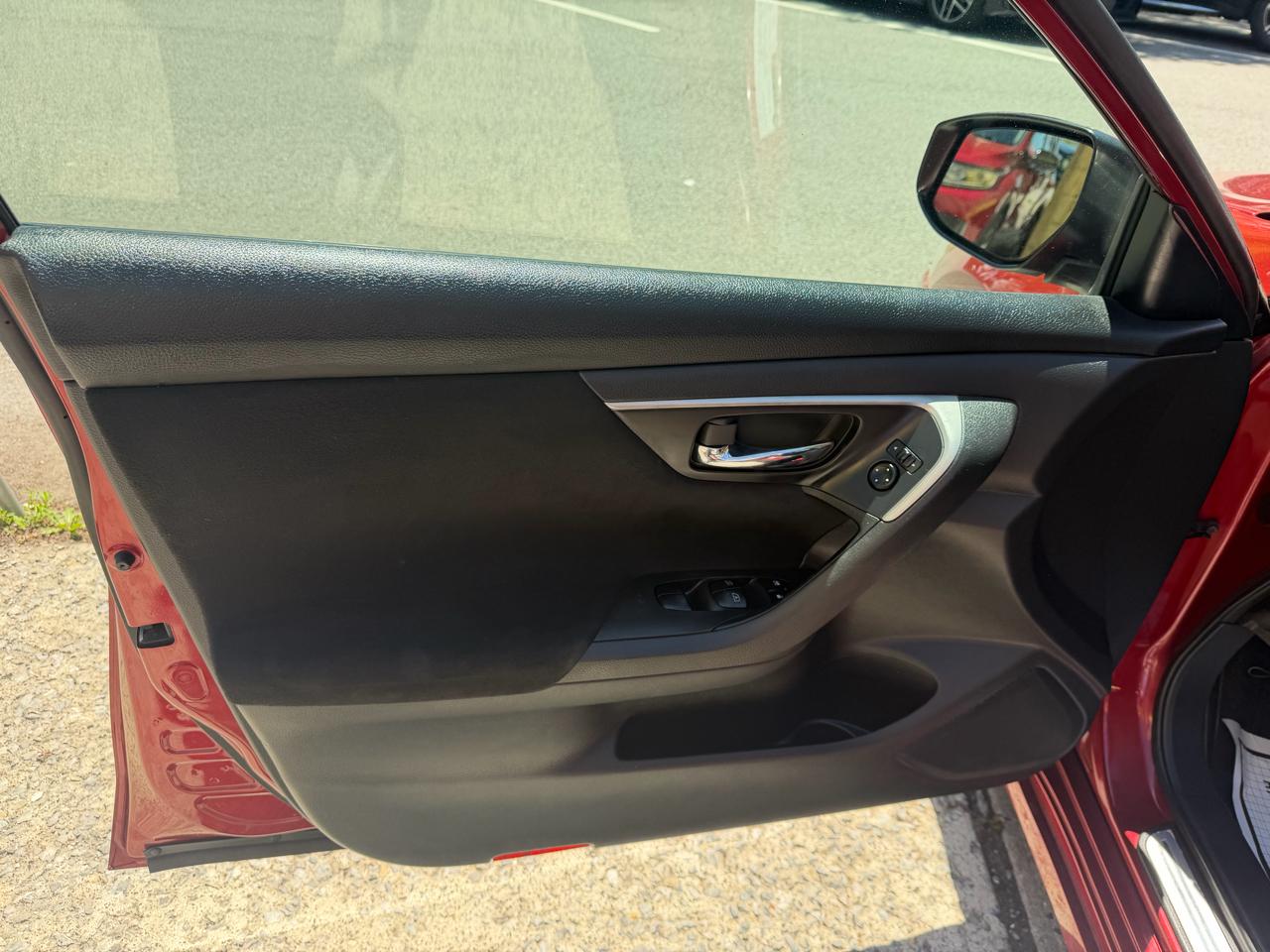 Nissan Altima 2.5 SV 2015