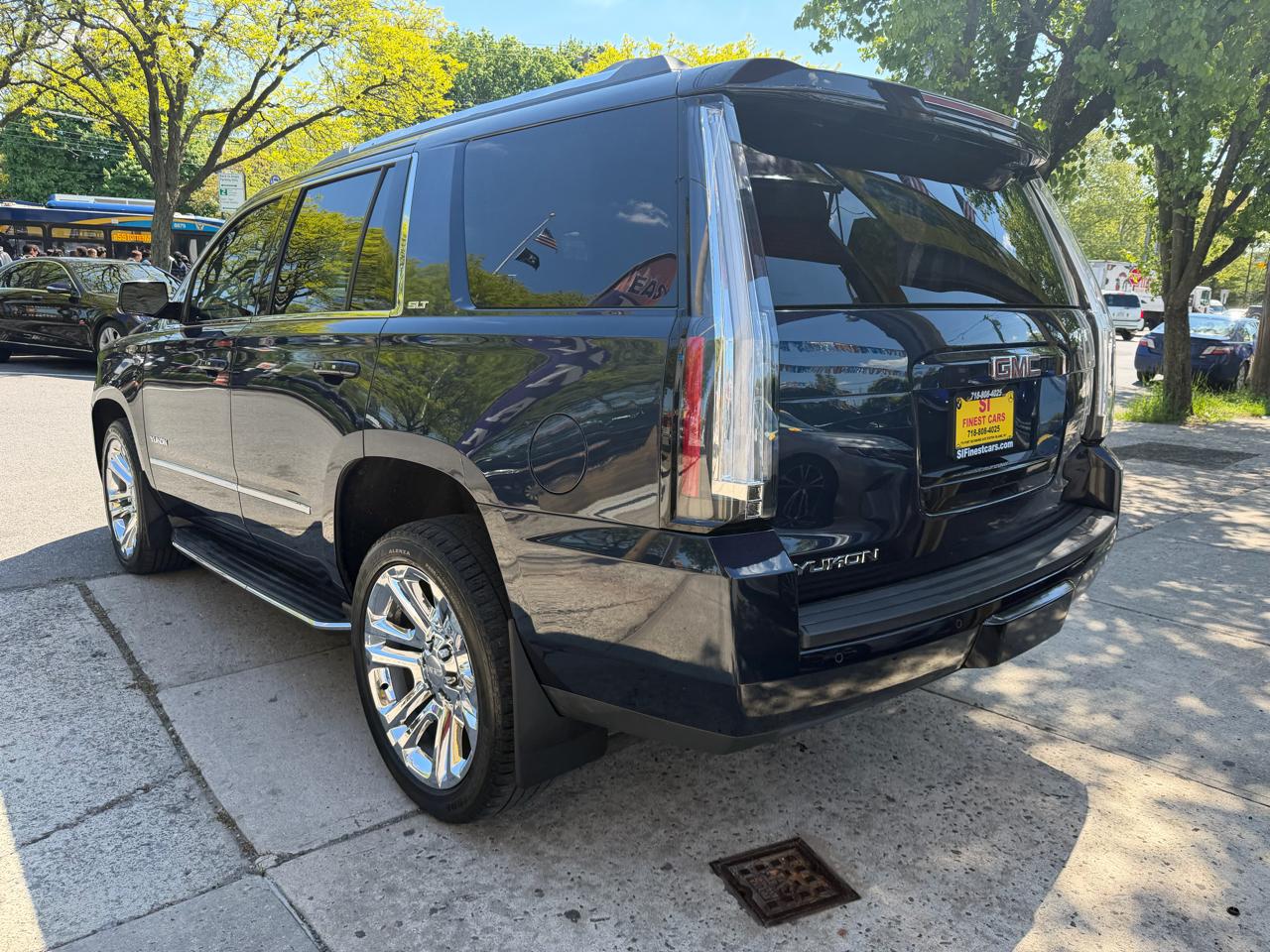 GMC Yukon SLT 4WD 2017