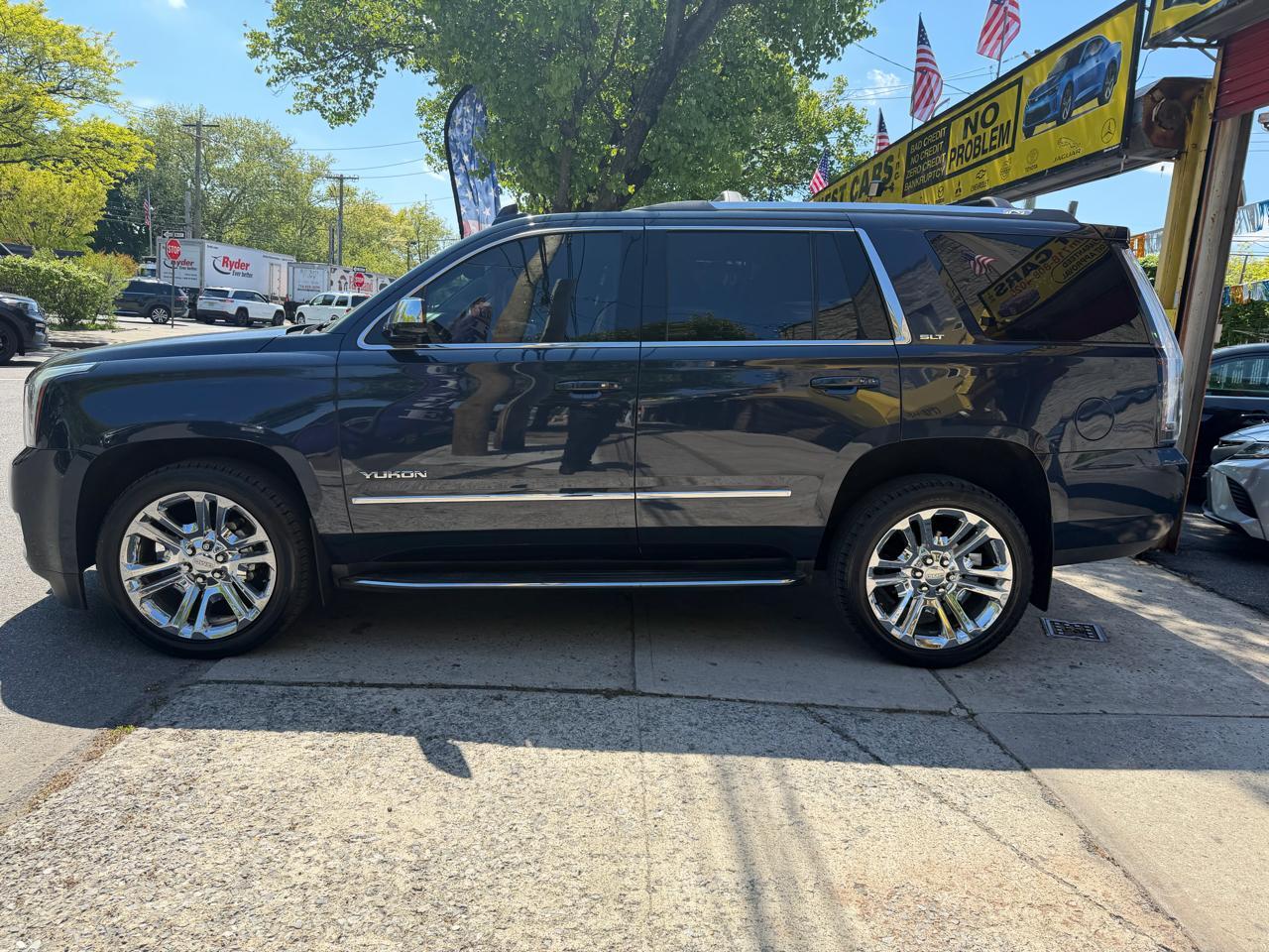 GMC Yukon SLT 4WD 2017
