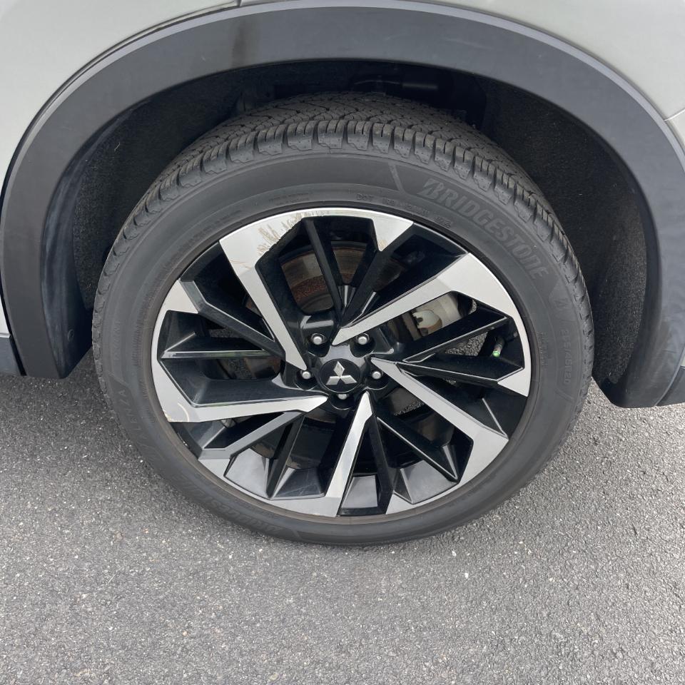 Mitsubishi Outlander SE 4WD 2022