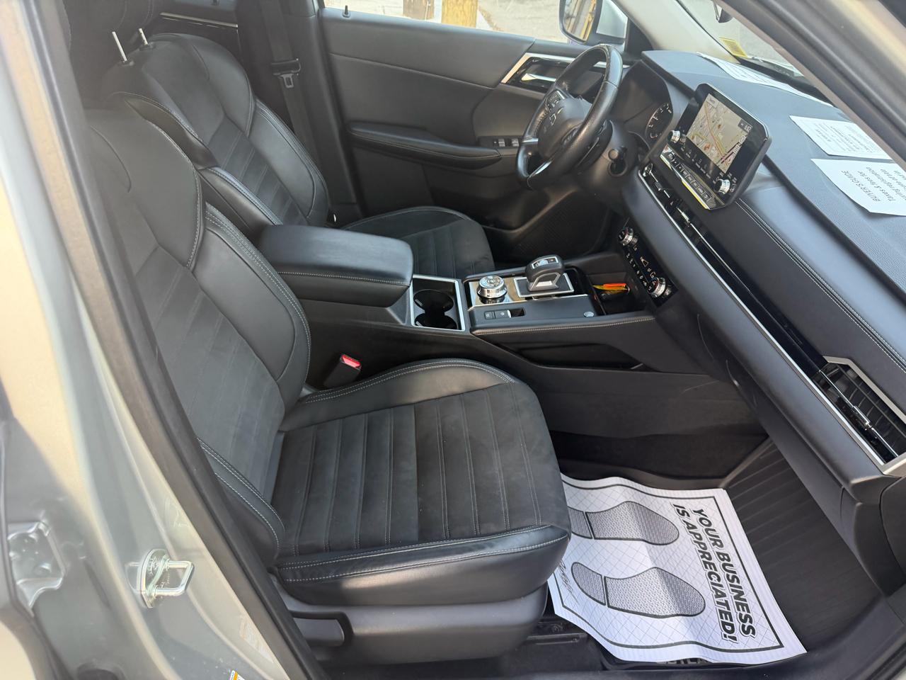 Mitsubishi Outlander SE 4WD 2022