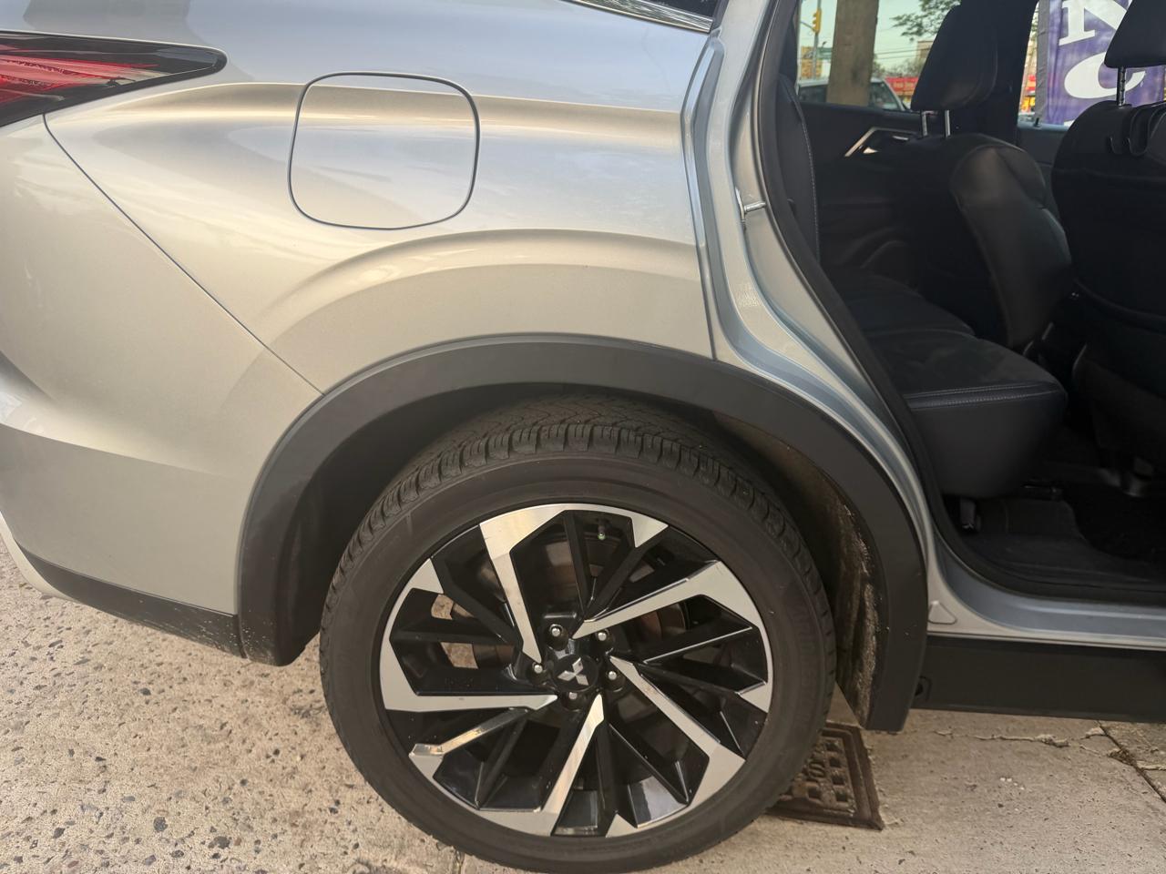 Mitsubishi Outlander SE 4WD 2022