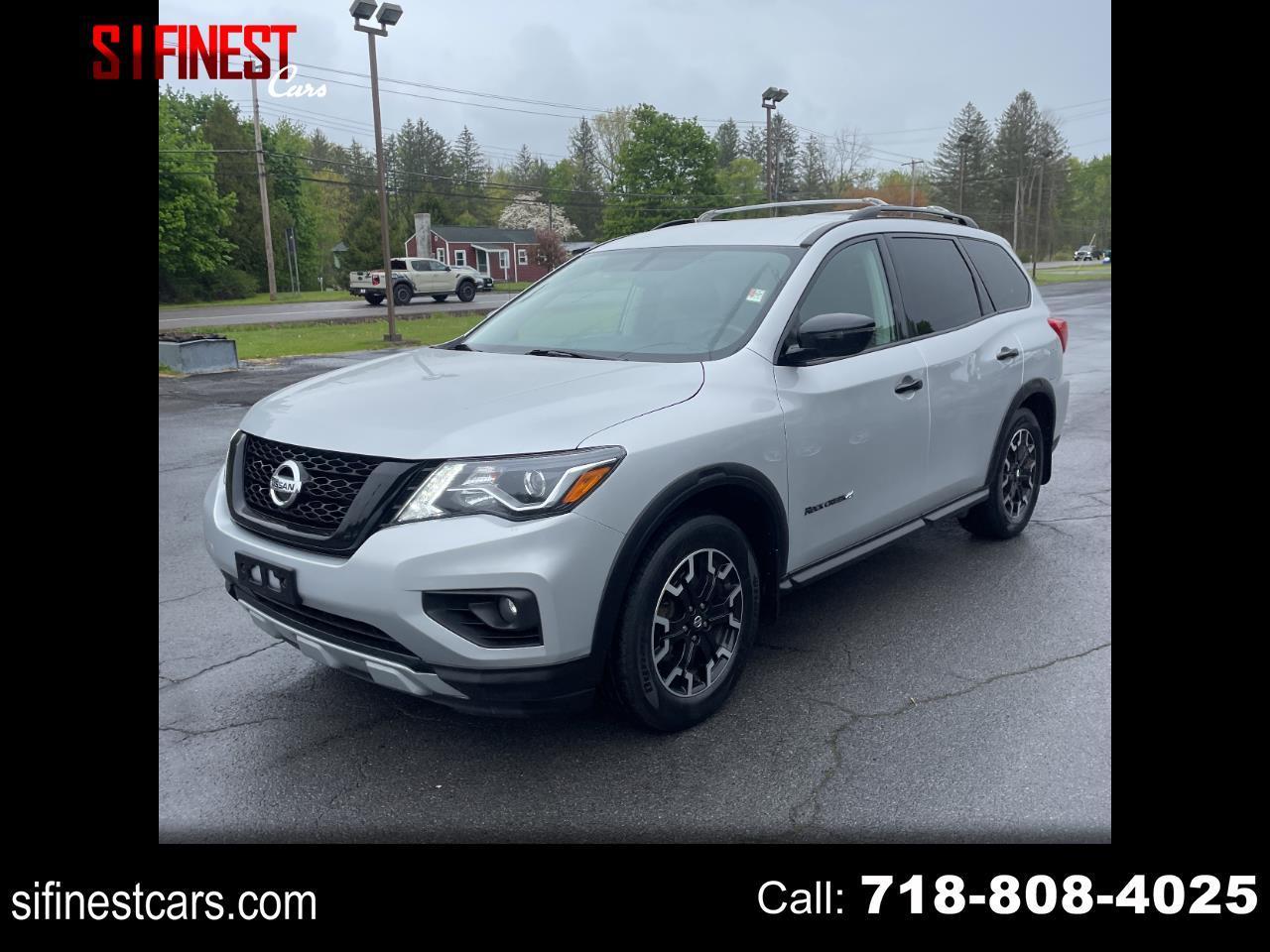 Nissan Pathfinder SV 4WD 2020