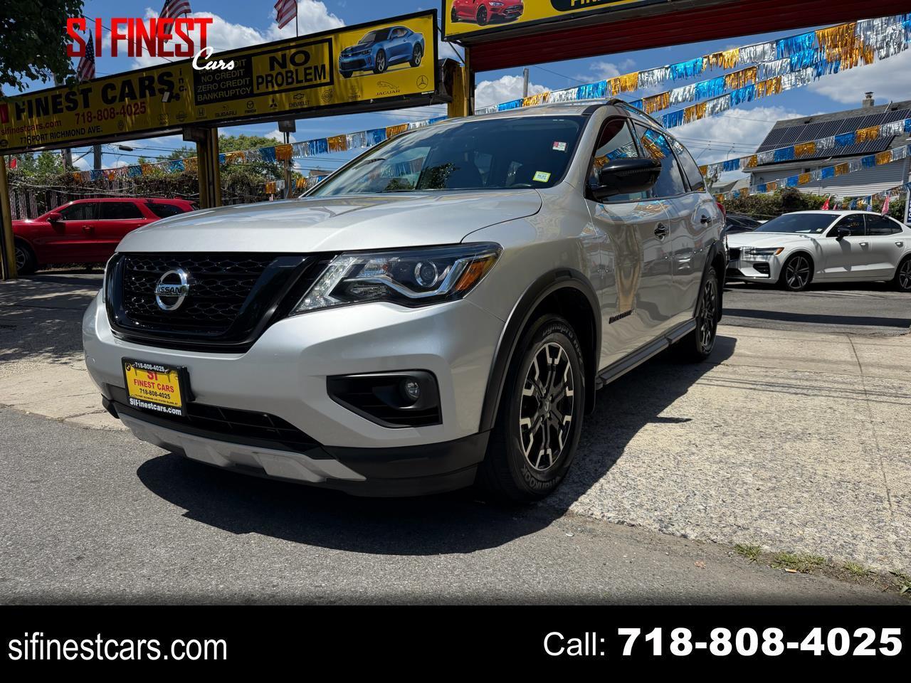 Nissan Pathfinder SV 4WD 2020