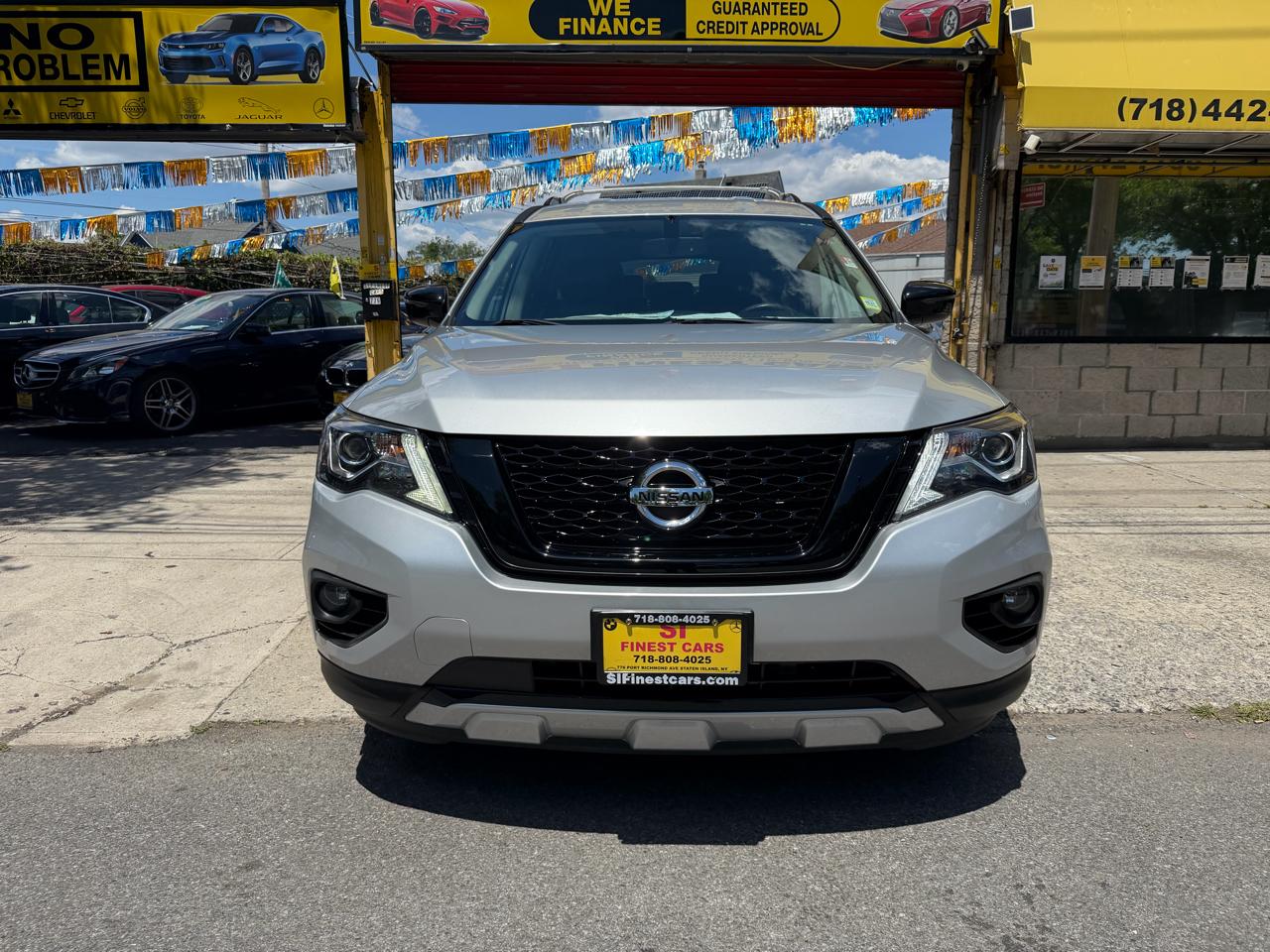 Nissan Pathfinder SV 4WD 2020