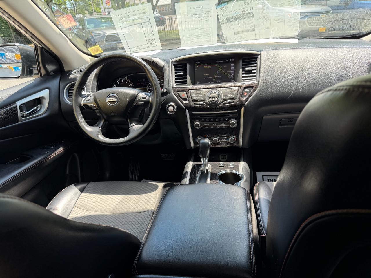 Nissan Pathfinder SV 4WD 2020