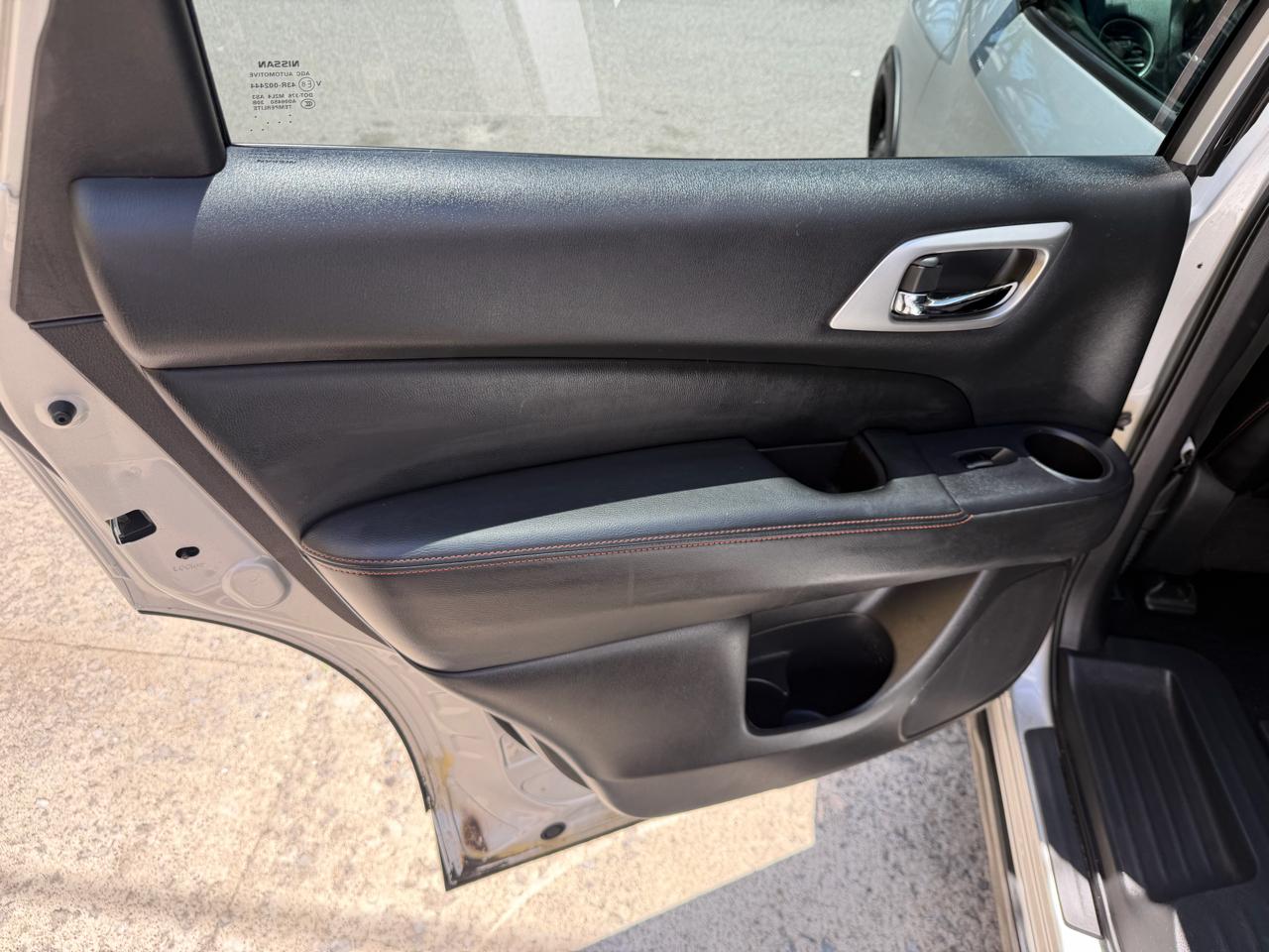 Nissan Pathfinder SV 4WD 2020