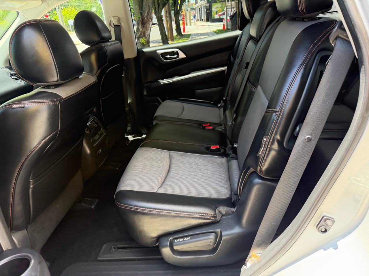 Nissan Pathfinder SV 4WD 2020