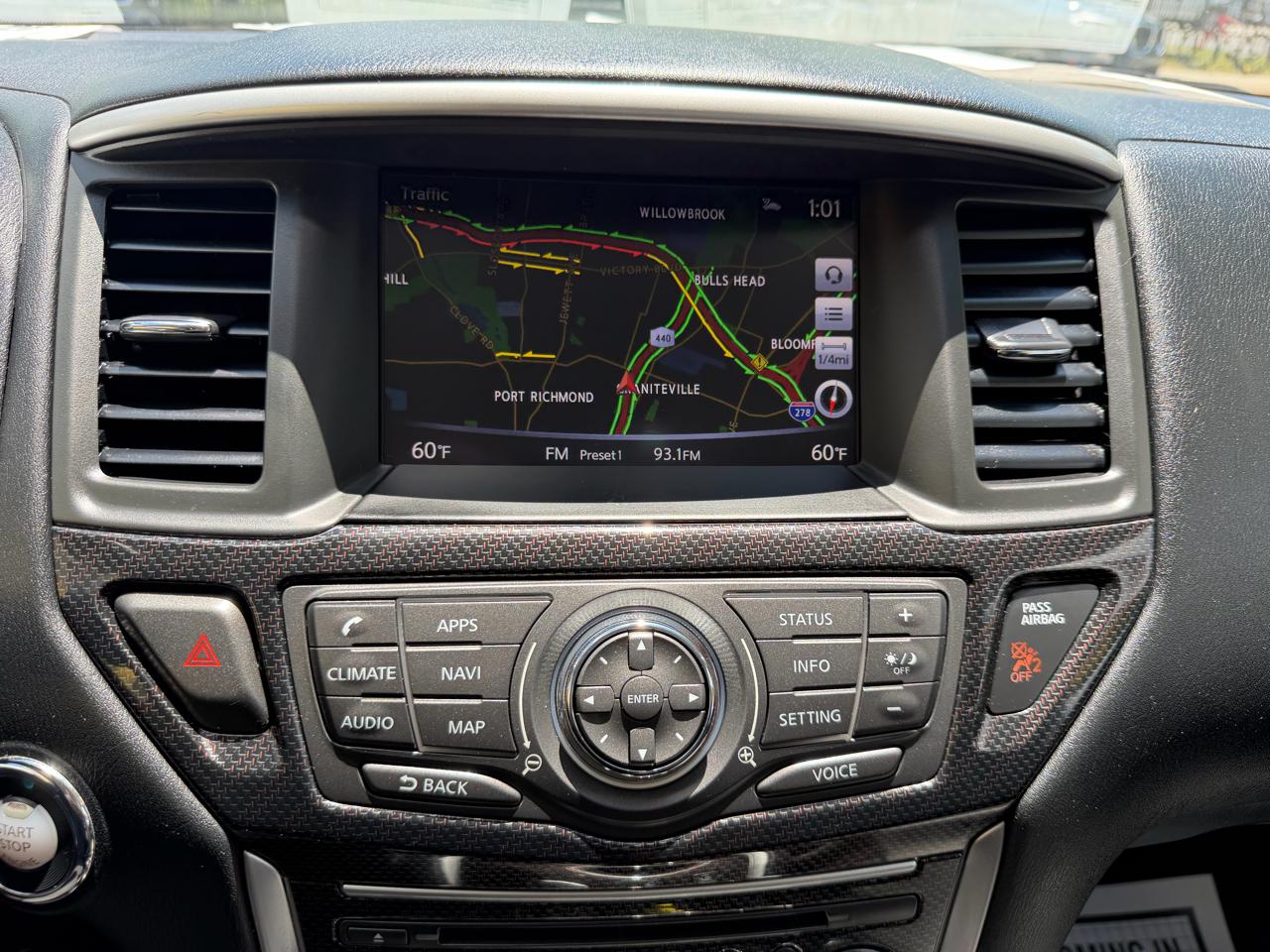 Nissan Pathfinder SV 4WD 2020