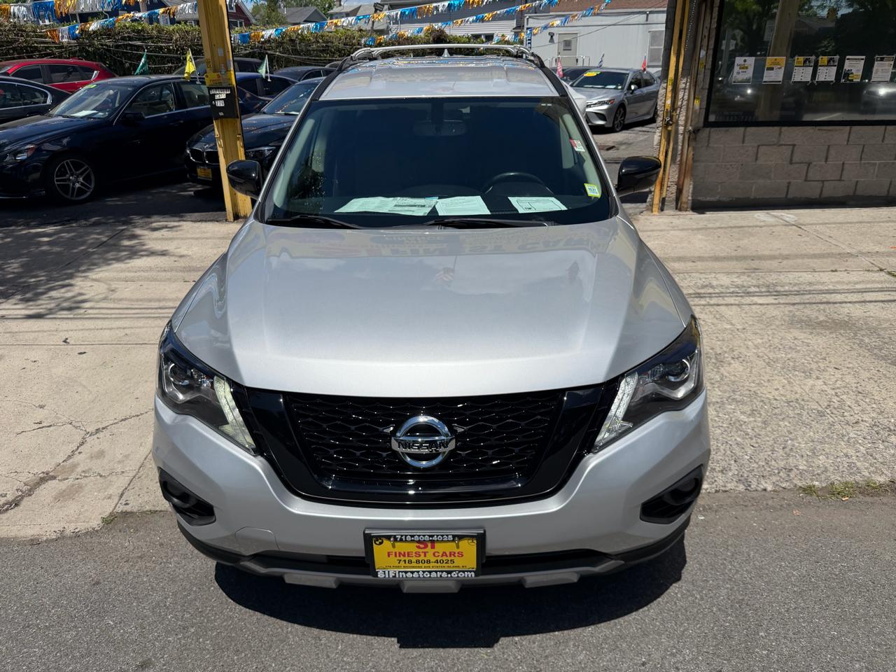 Nissan Pathfinder SV 4WD 2020