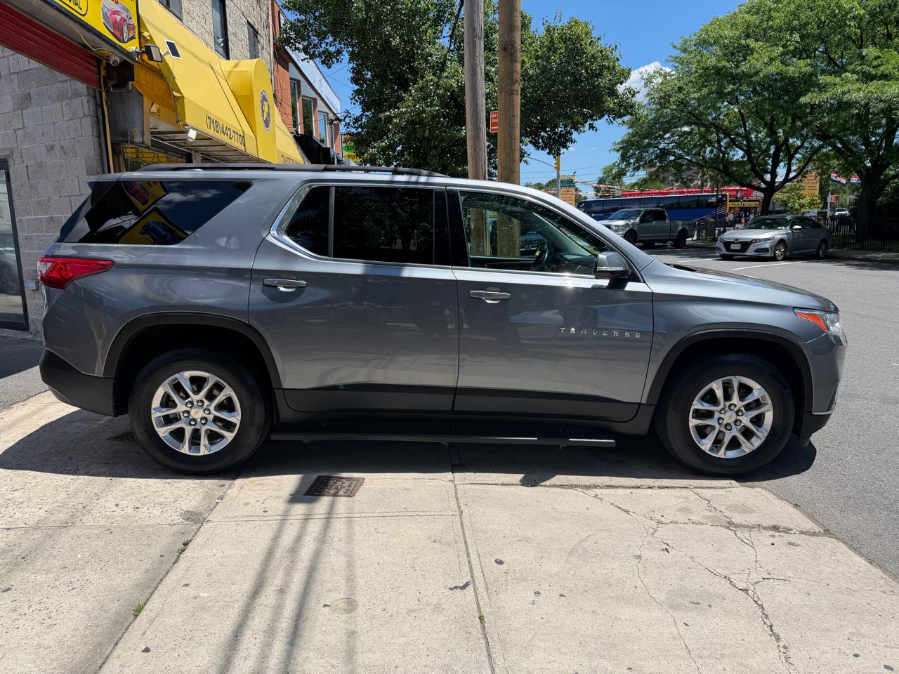 Chevrolet Traverse 3LT 4D SUV AWD 2020