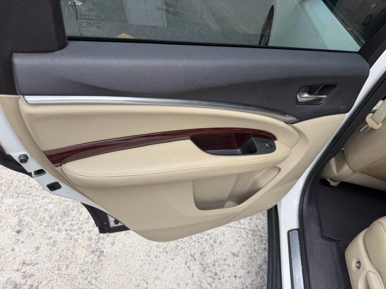 Acura MDX SH-AWD 9-Spd AT w/Tech Package 2016
