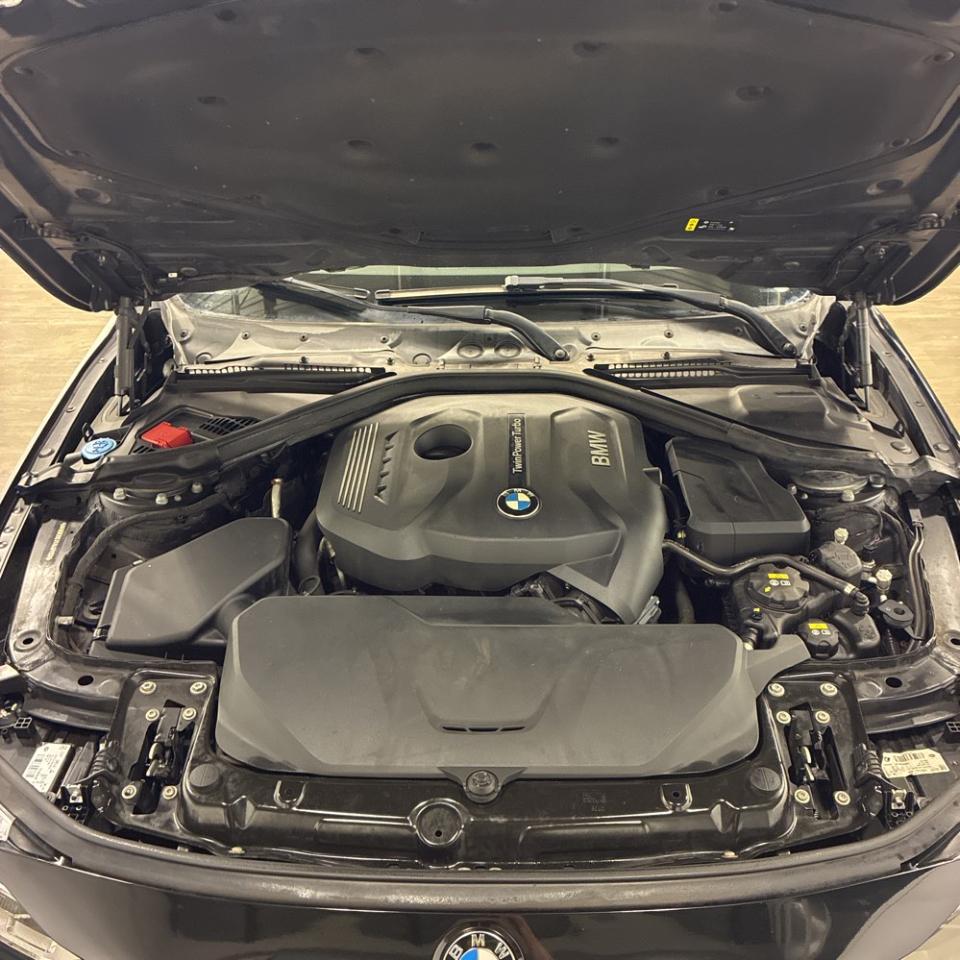 BMW 3-Series 330i xDrive SULEV Sedan 2017