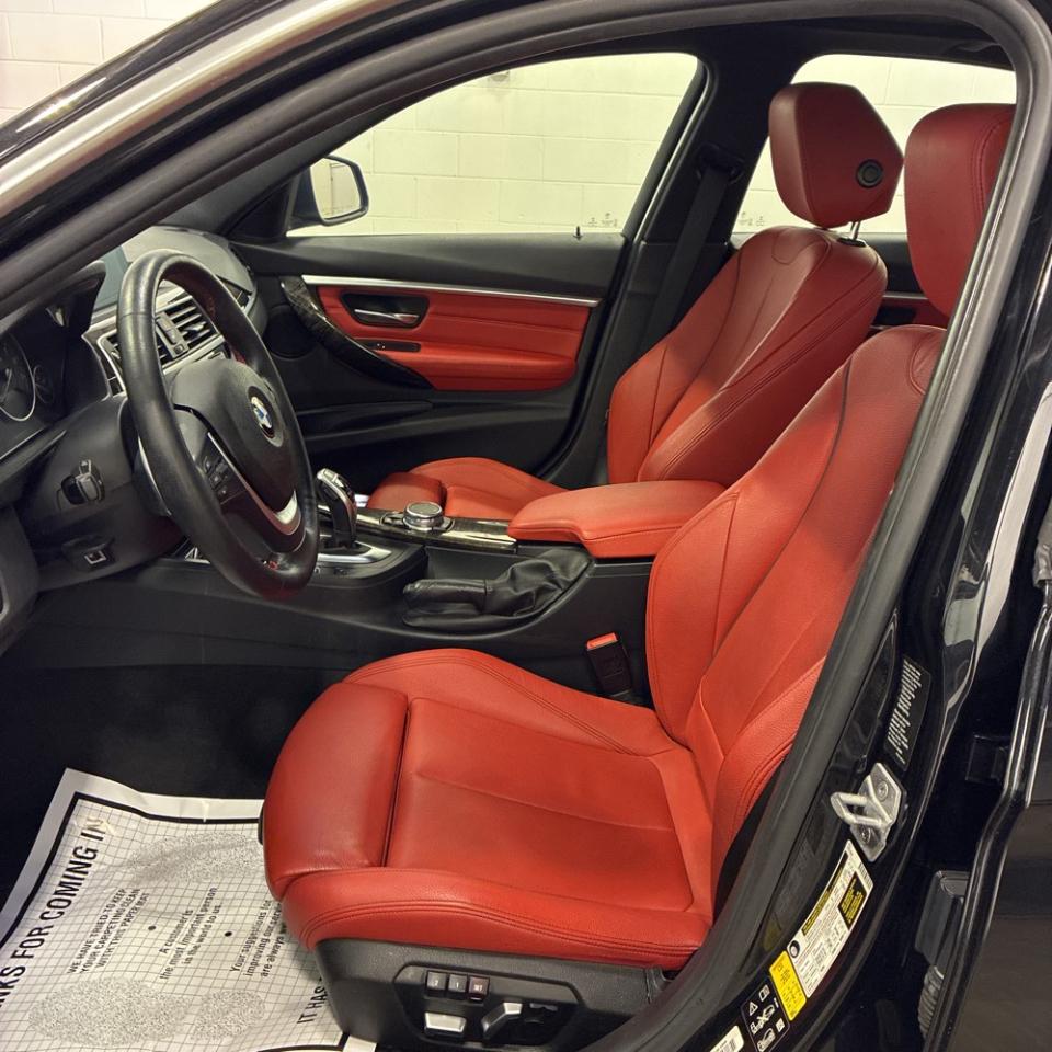 BMW 3-Series 330i xDrive SULEV Sedan 2017