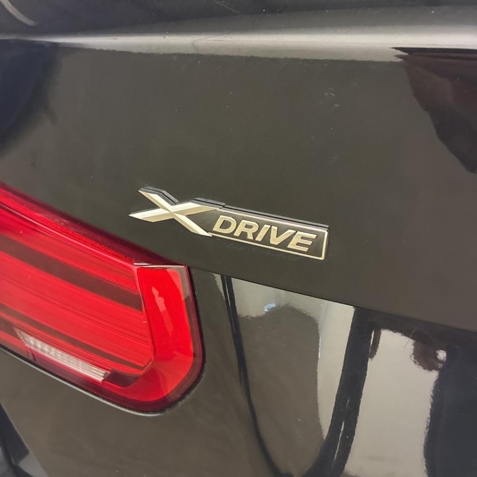 BMW 3-Series 330i xDrive SULEV Sedan 2017