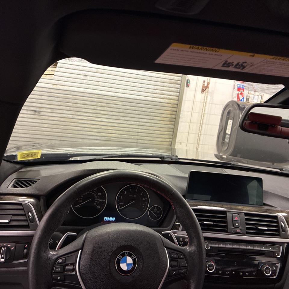 BMW 3-Series 330i xDrive SULEV Sedan 2017