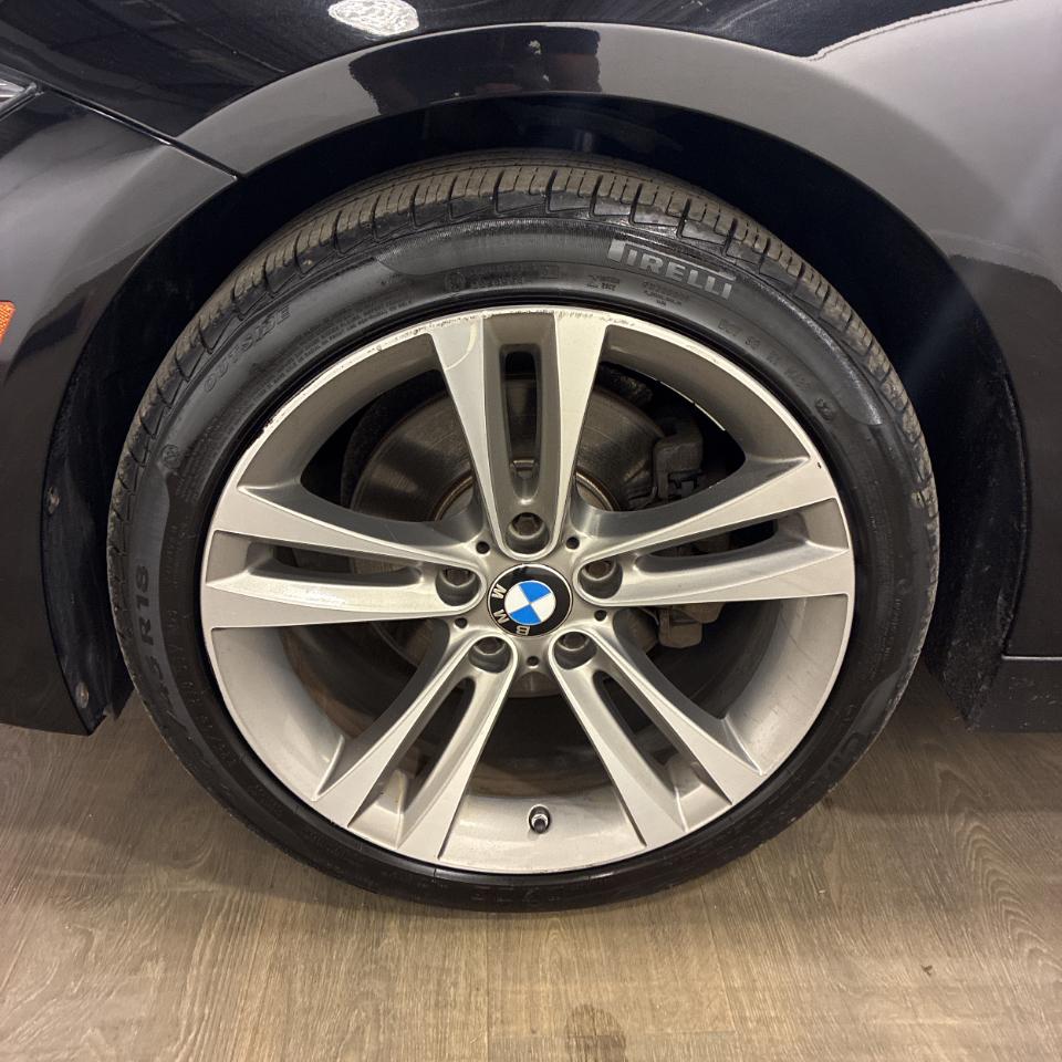 BMW 3-Series 330i xDrive SULEV Sedan 2017