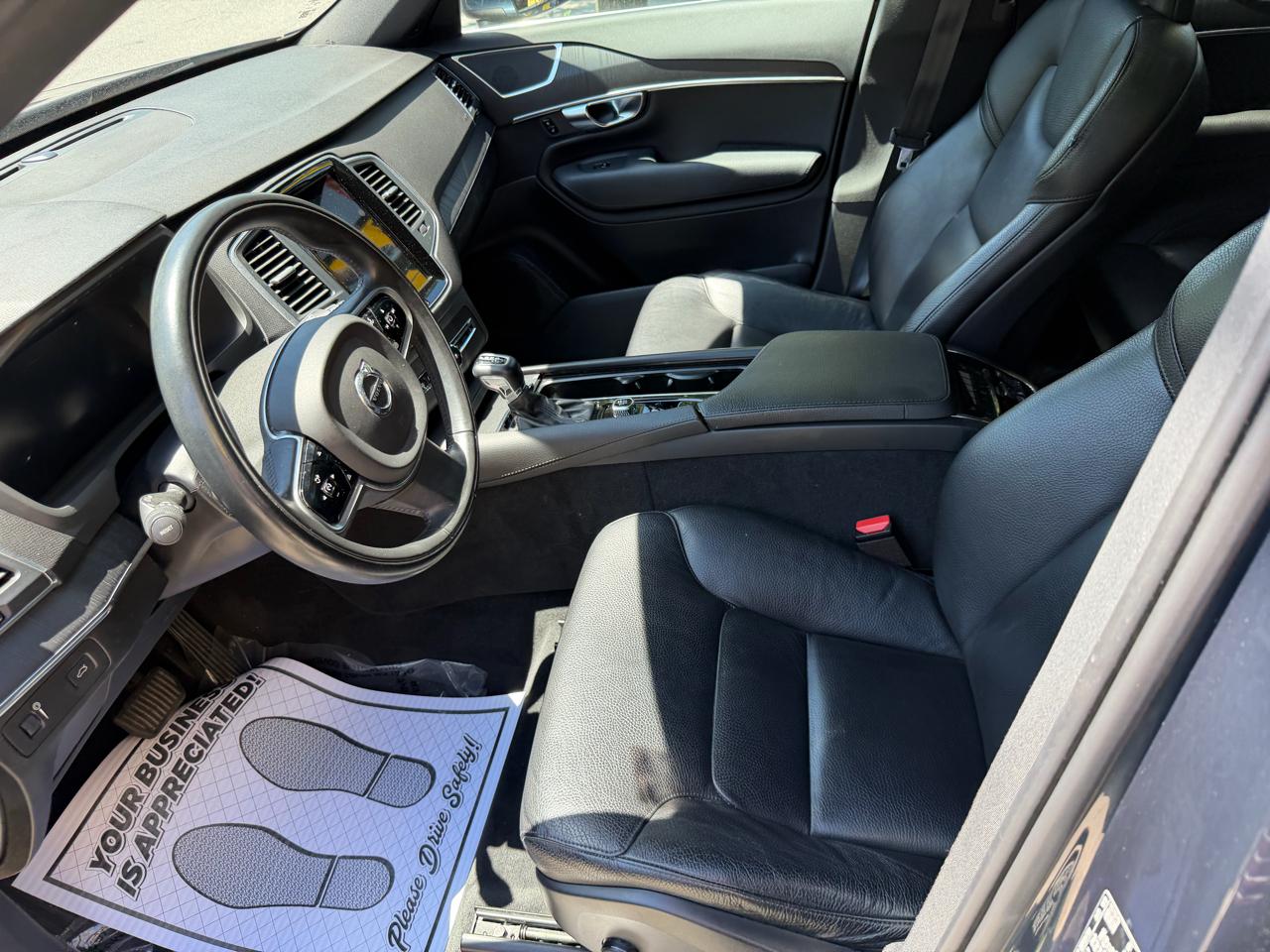 Volvo XC90 T6 Momentum AWD 2020
