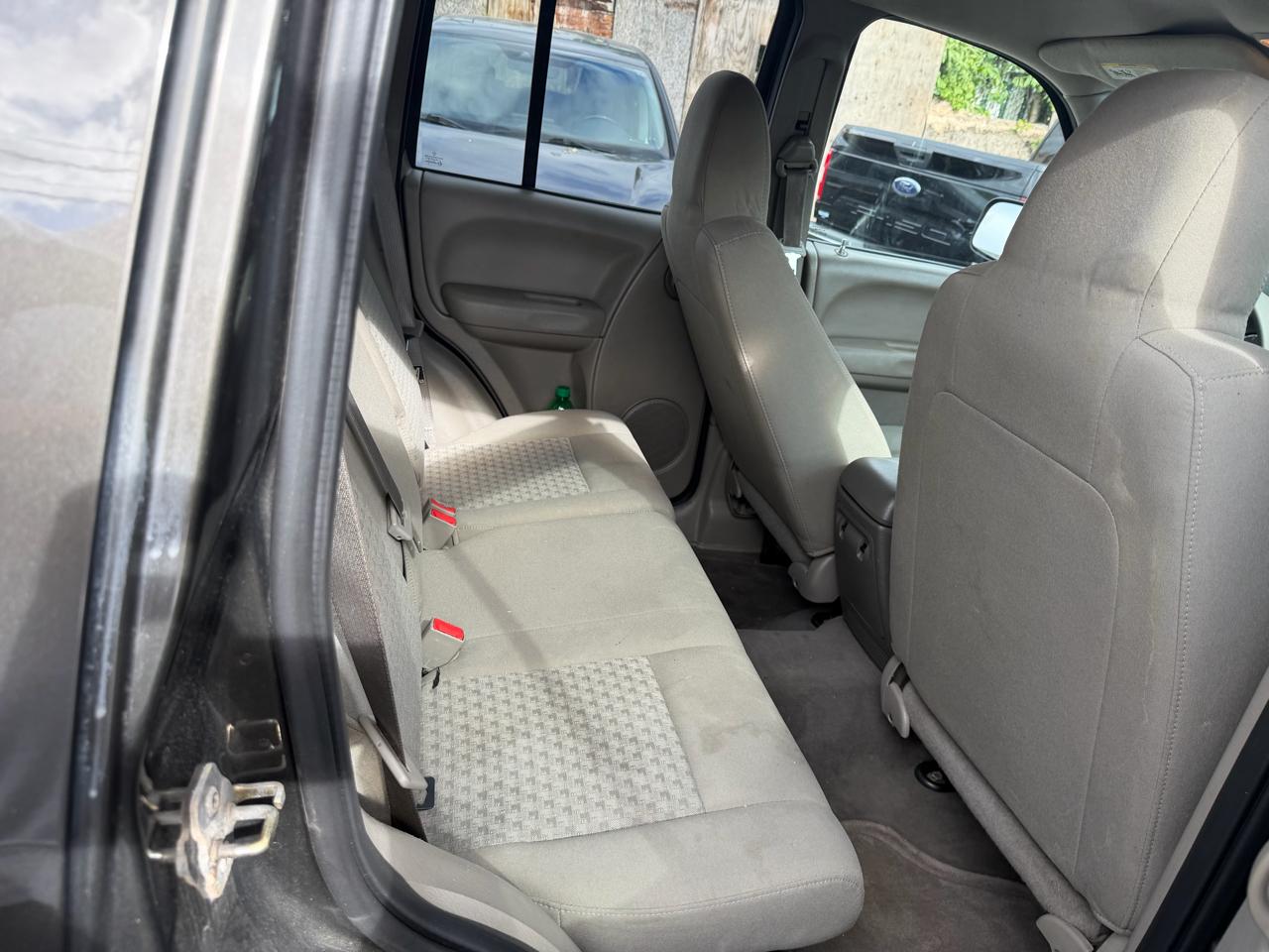 Jeep Liberty Sport 4WD 2005