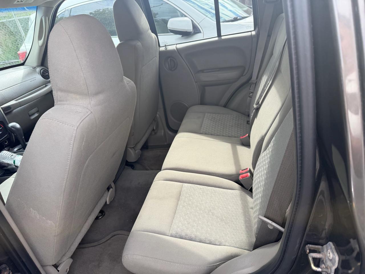 Jeep Liberty Sport 4WD 2005