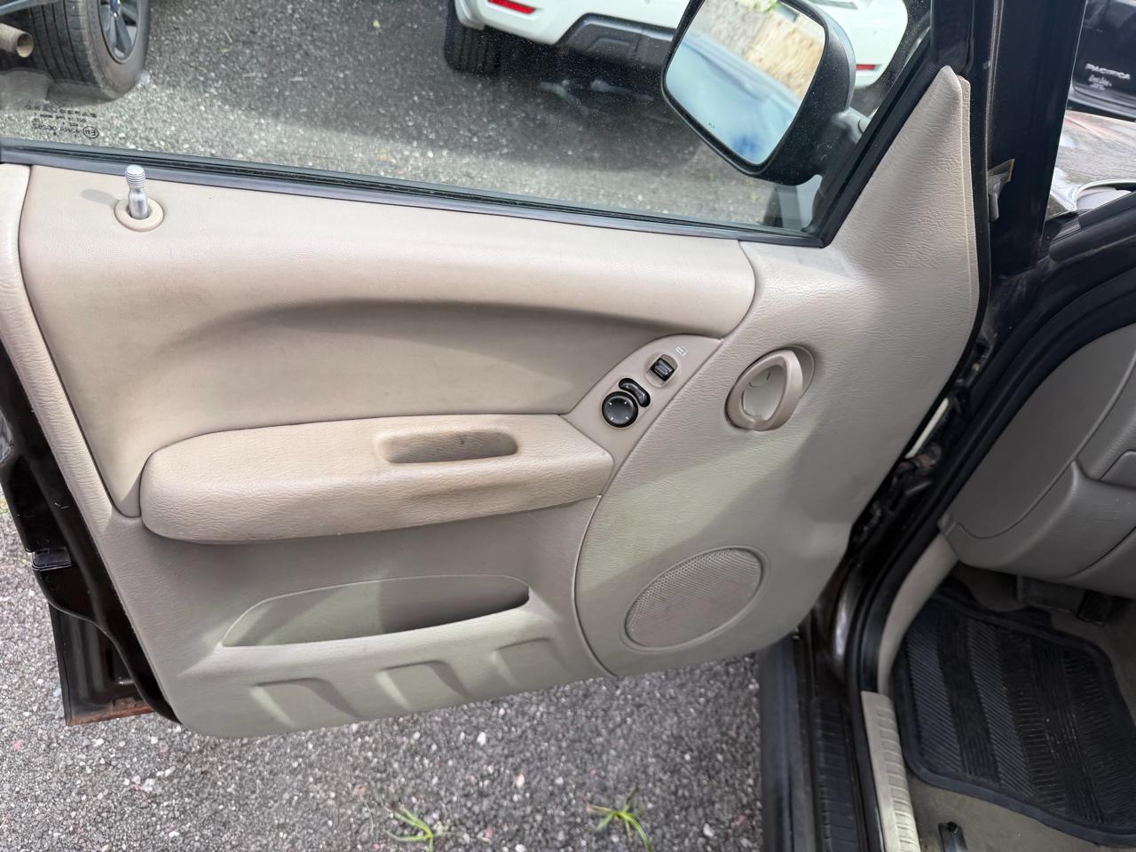 Jeep Liberty Sport 4WD 2005