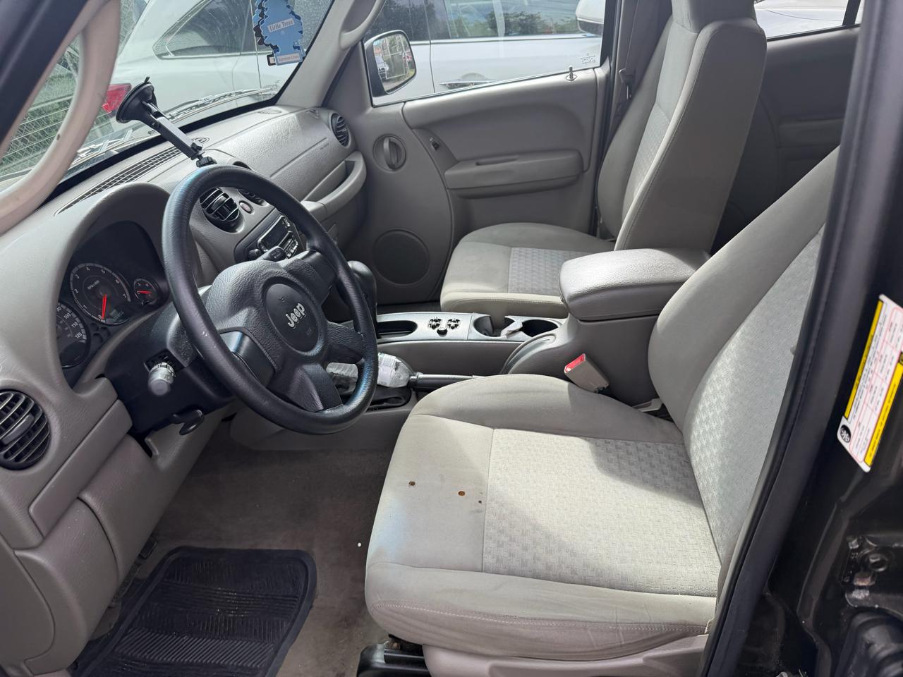 Jeep Liberty Sport 4WD 2005