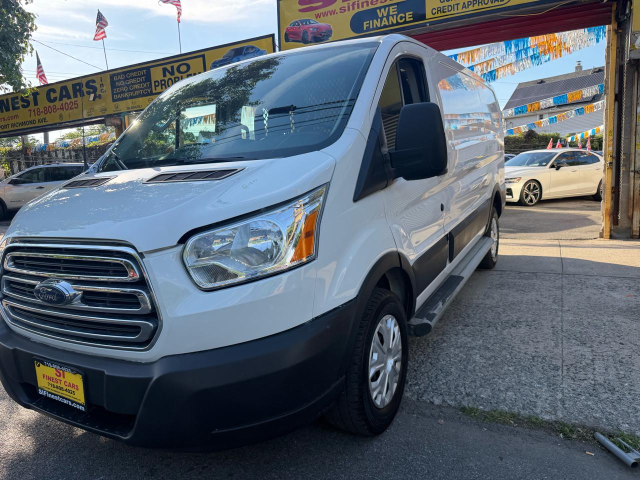 Ford Transit 250 Van Low Roof 60/40 Pass.130-in. WB 2018