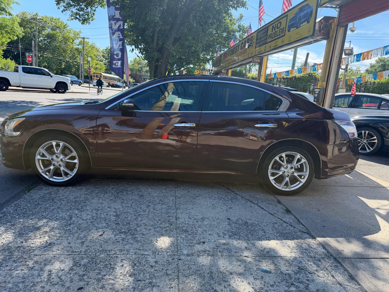Nissan Maxima SV 2014