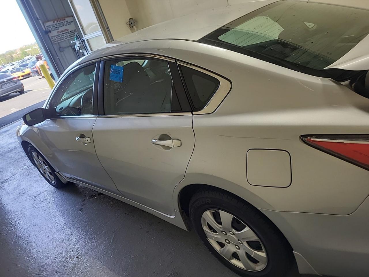 Nissan Altima 2.5 SV 2015