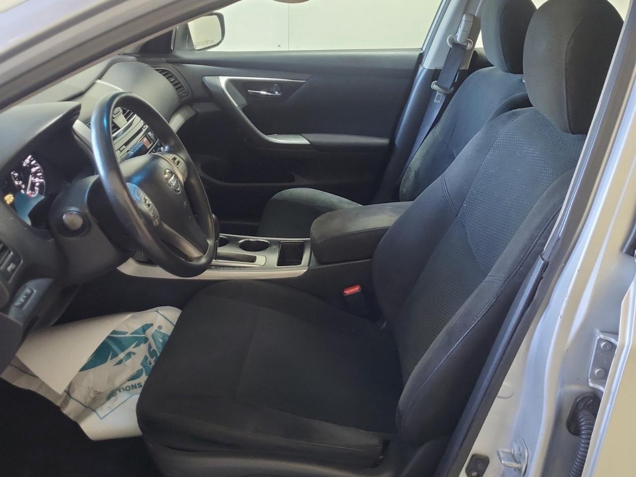 Nissan Altima 2.5 SV 2015