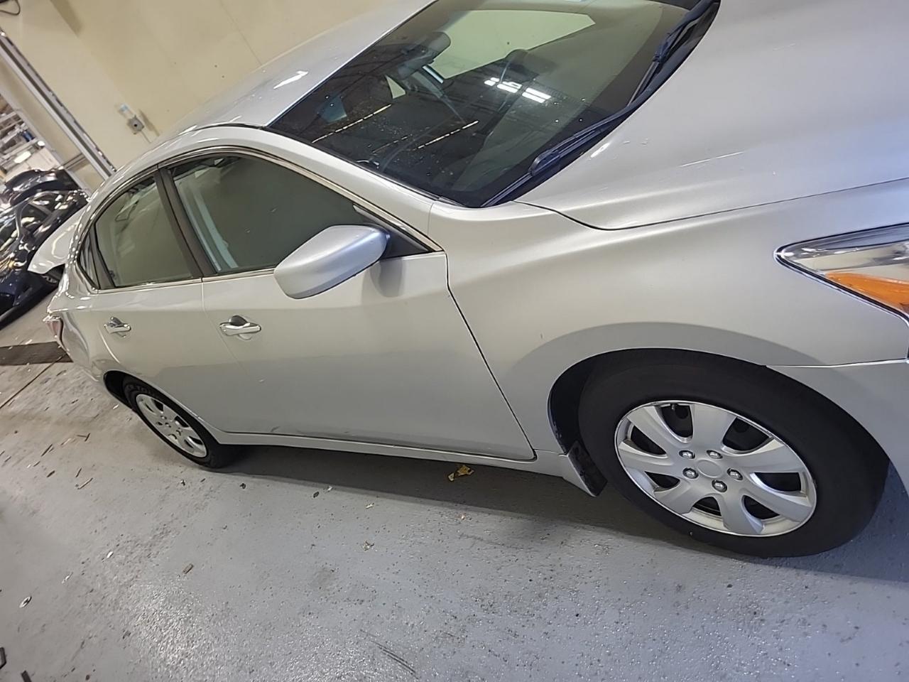 Nissan Altima 2.5 SV 2015