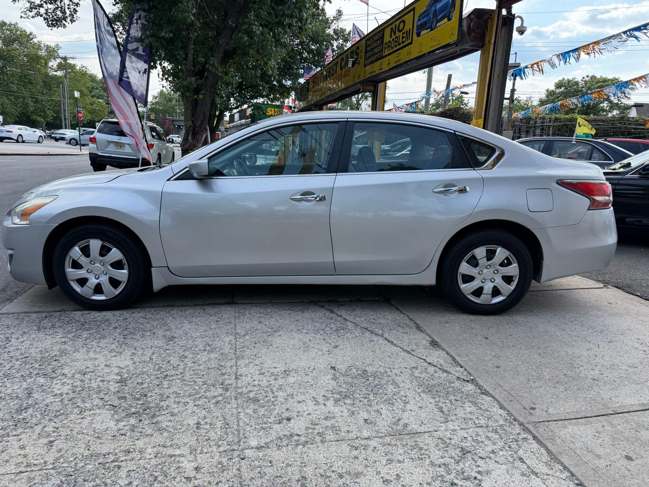 Nissan Altima 2.5 SV 2015