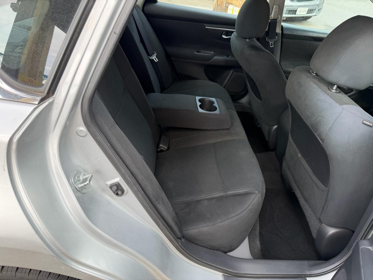 Nissan Altima 2.5 SV 2015