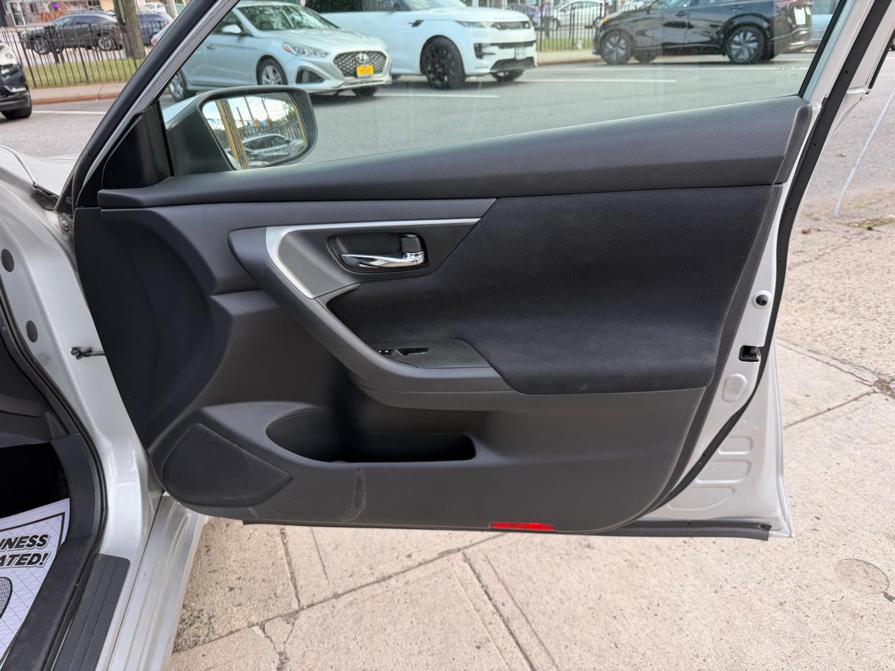 Nissan Altima 2.5 SV 2015