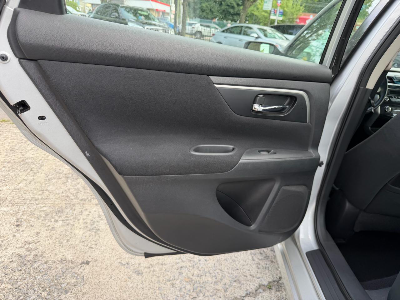 Nissan Altima 2.5 SV 2015
