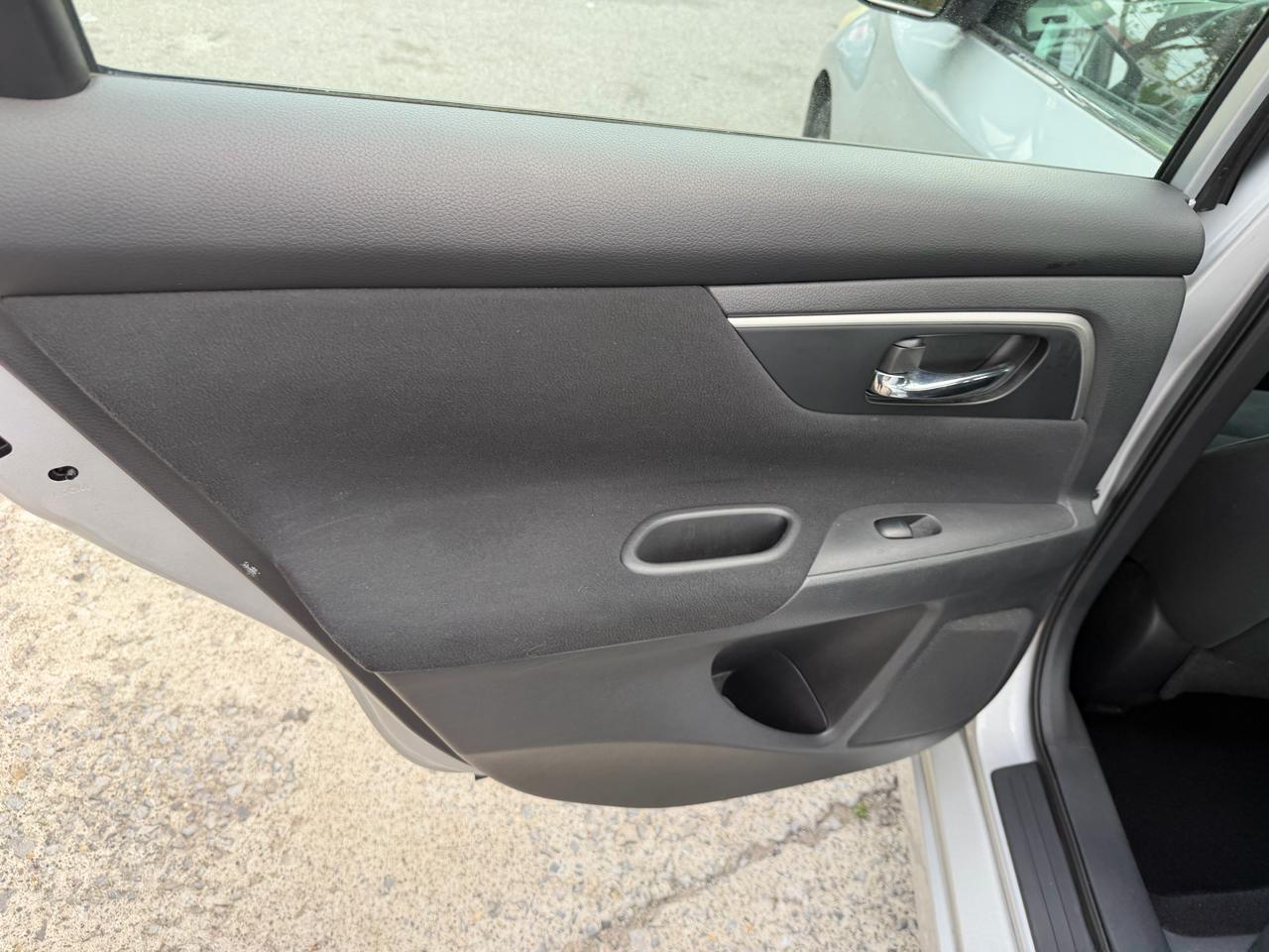 Nissan Altima 2.5 SV 2015