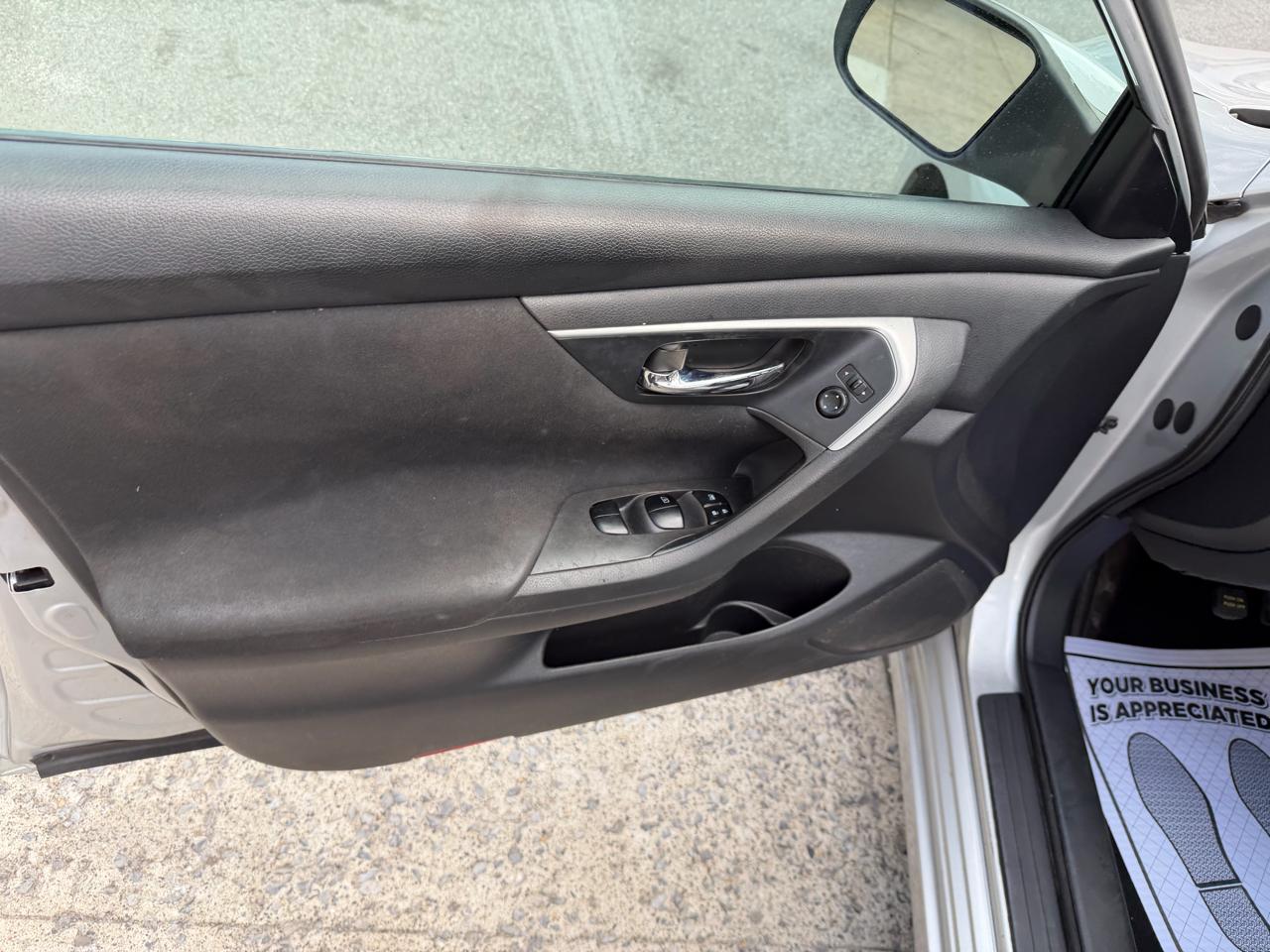 Nissan Altima 2.5 SV 2015