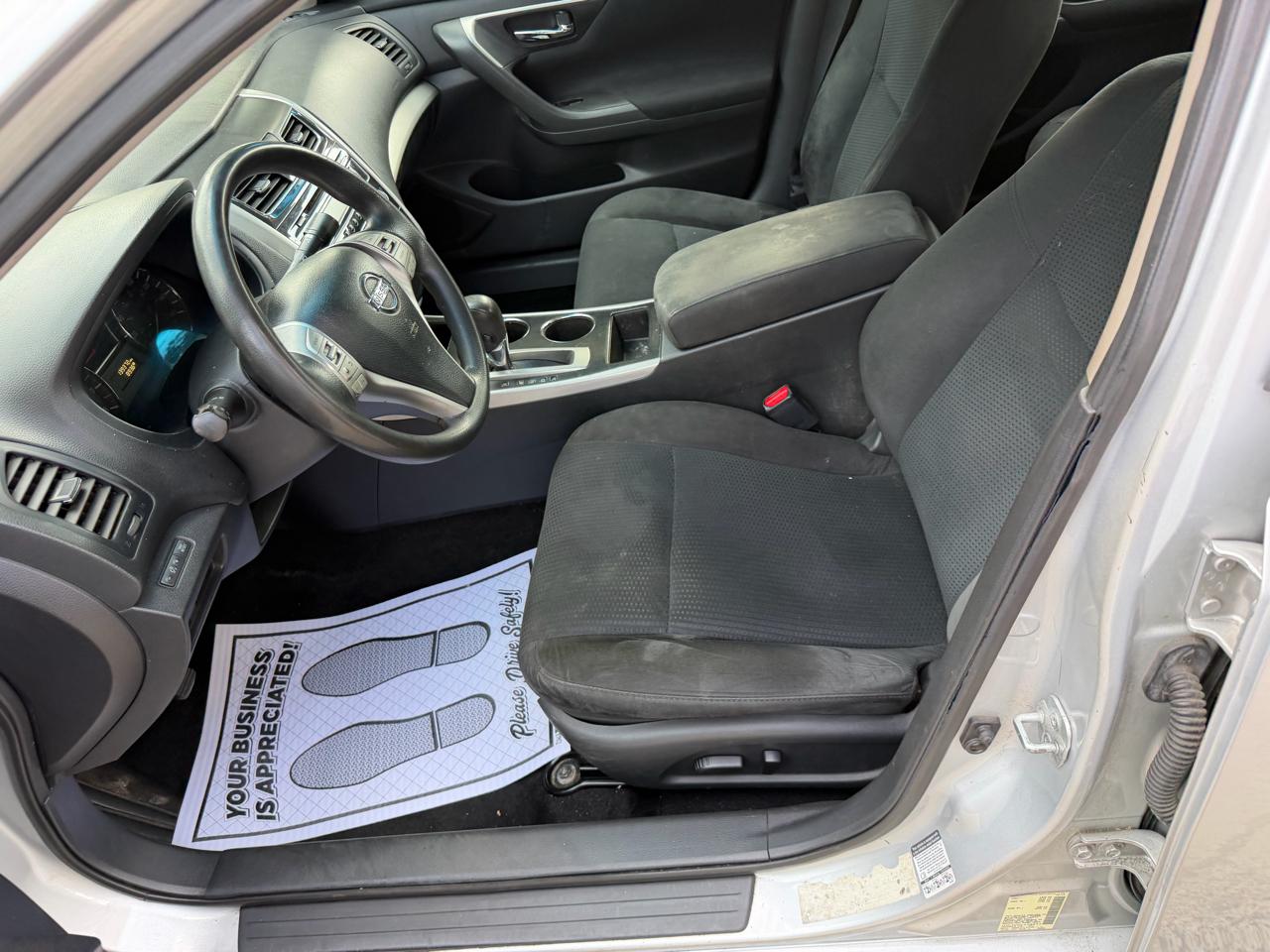 Nissan Altima 2.5 SV 2015
