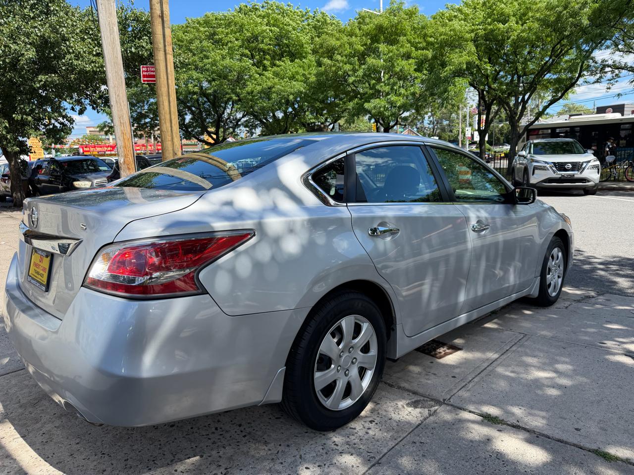 Nissan Altima 2.5 SV 2015