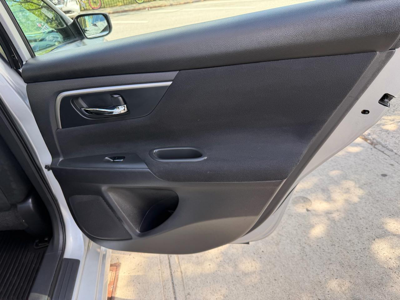 Nissan Altima 2.5 SV 2015
