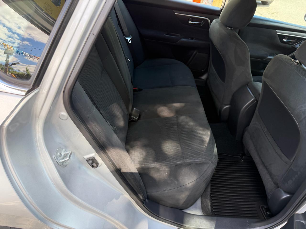 Nissan Altima 2.5 SV 2015