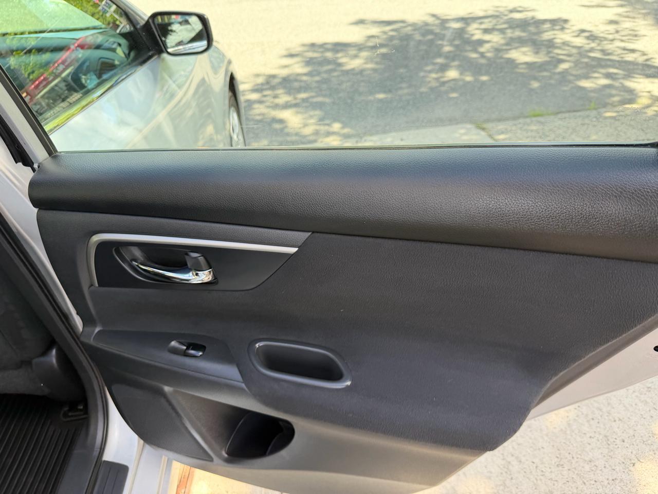 Nissan Altima 2.5 SV 2015