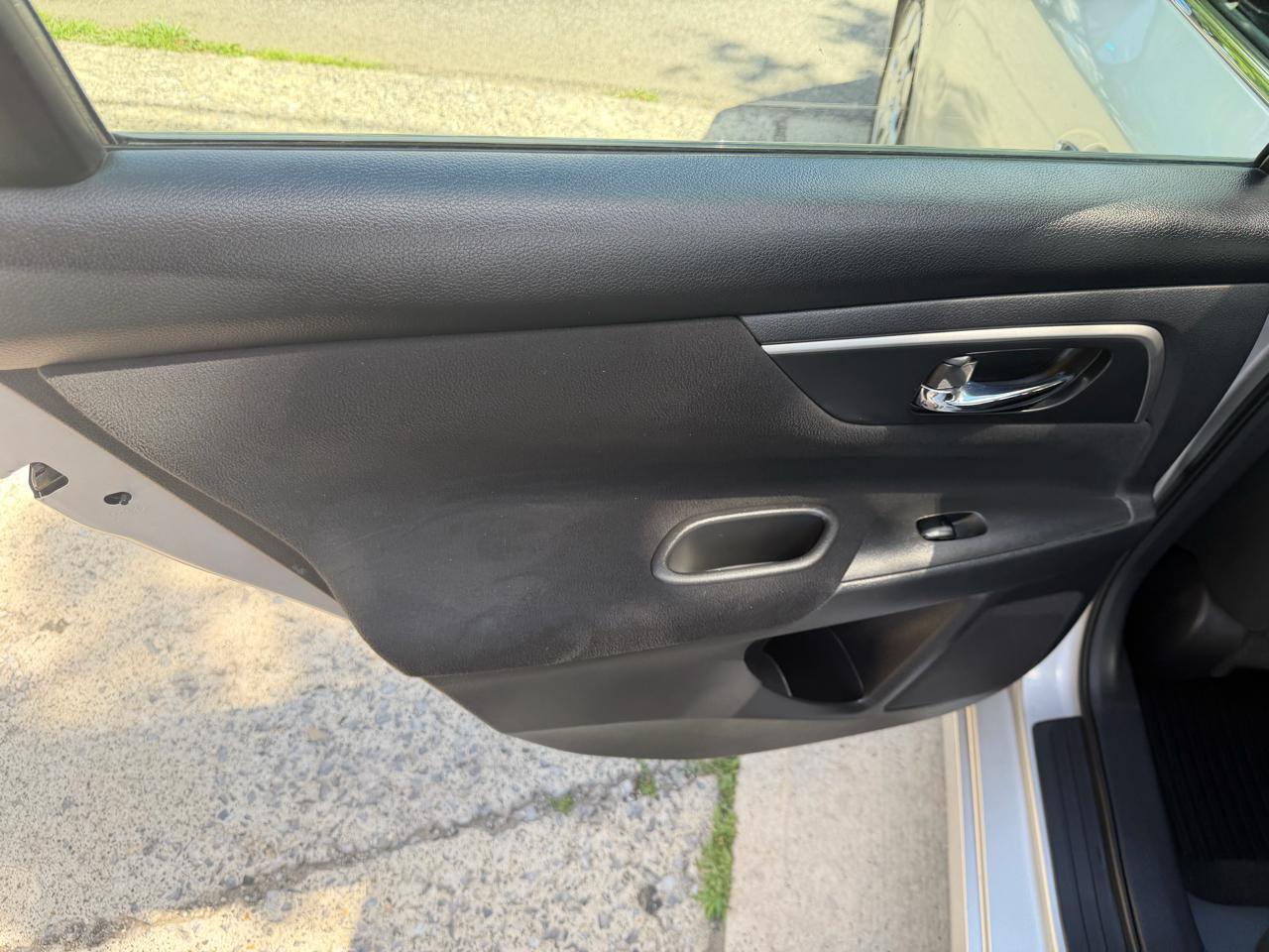Nissan Altima 2.5 SV 2015