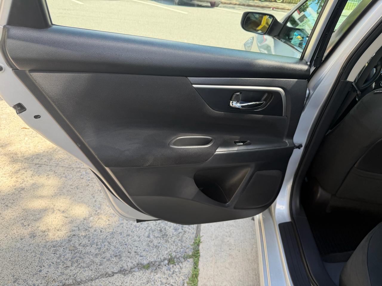Nissan Altima 2.5 SV 2015