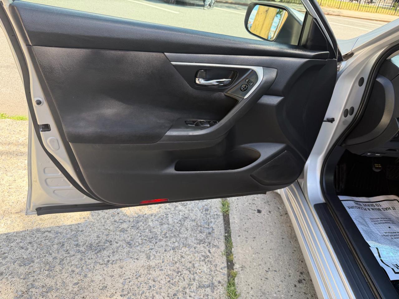 Nissan Altima 2.5 SV 2015