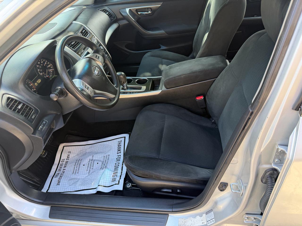 Nissan Altima 2.5 SV 2015
