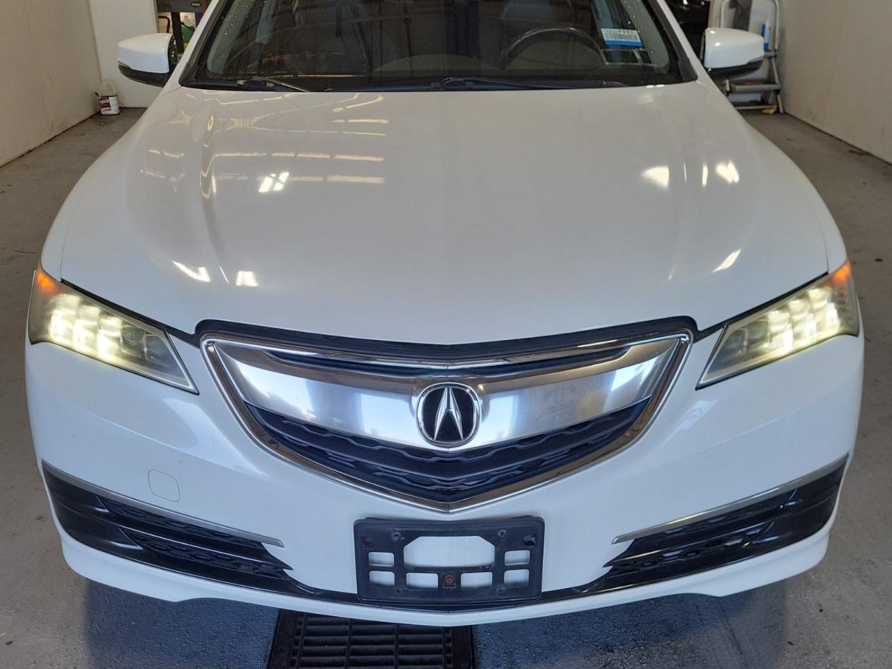 Acura TLX 9-Spd AT w/Technology Package 2017